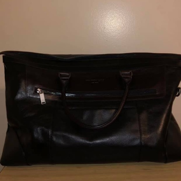 Black duffle bag - Picture 1 of 5